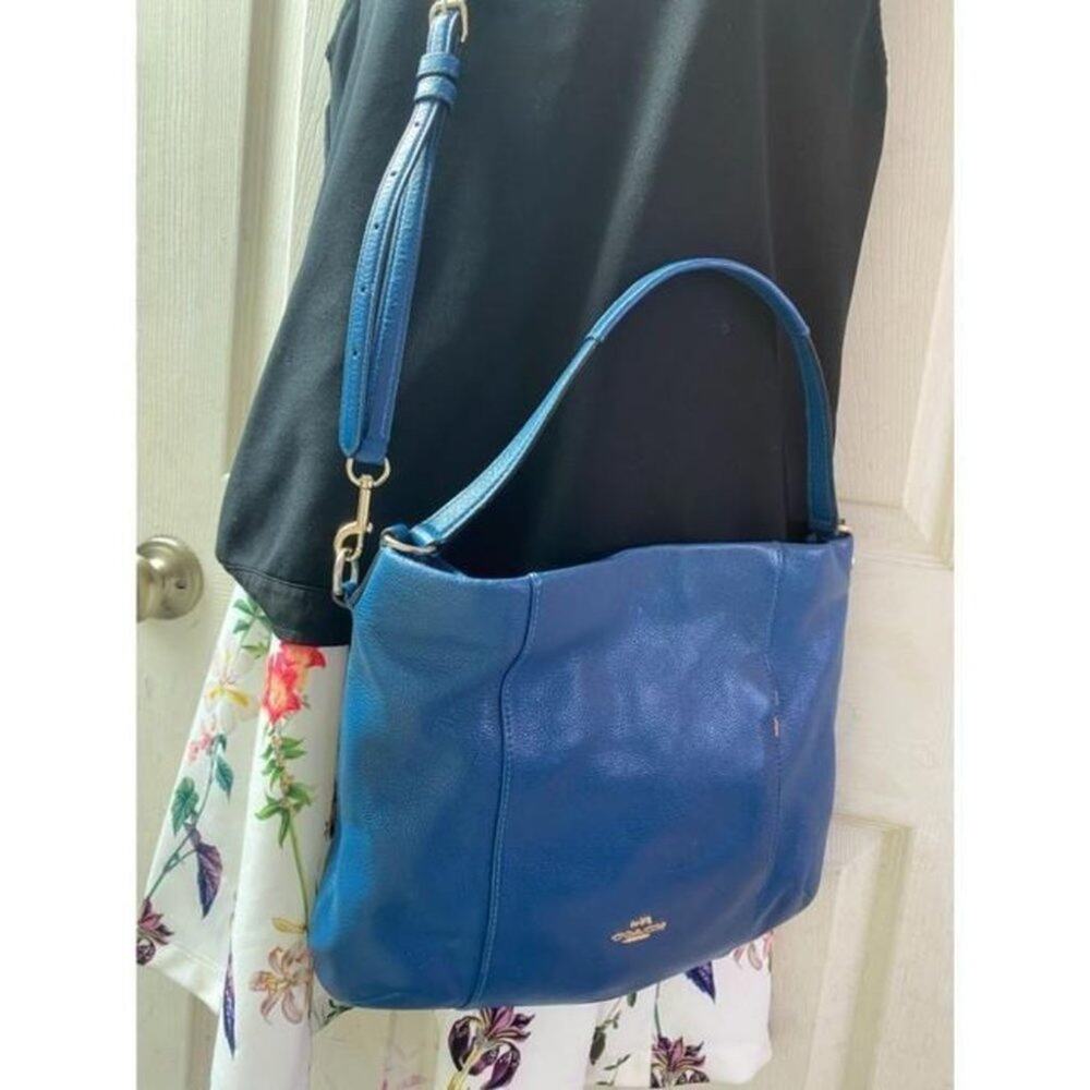 Coach Medium W Adjustable Strap Blue Leather Cross - Picture 6 of 12
